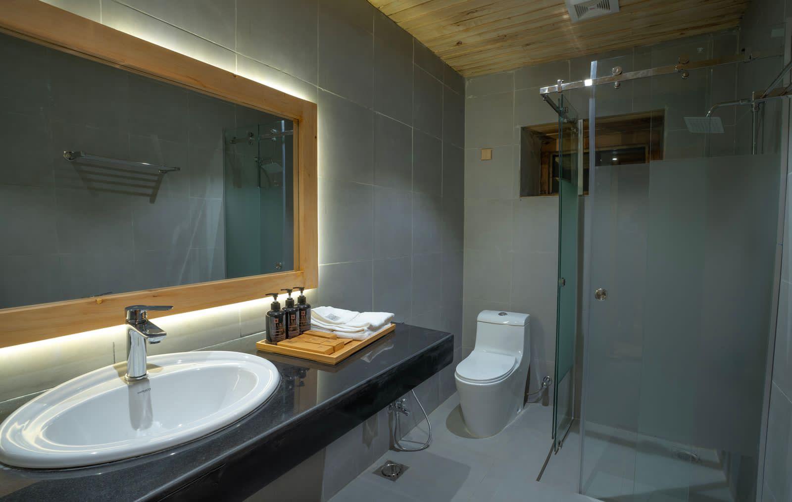 Master with Twin Bed - View 2